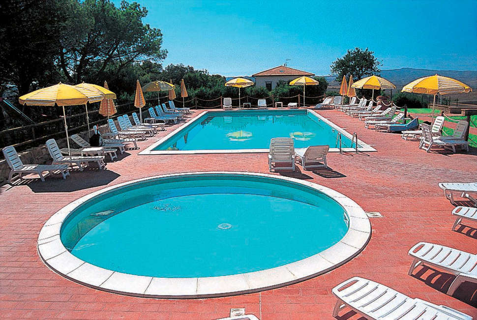 Zwembad van Residence La Pieve Di Pomaia Hote Pomaia, Italië foto 1